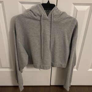 ALO Yoga Heather Gray Cropped Sweatshirt